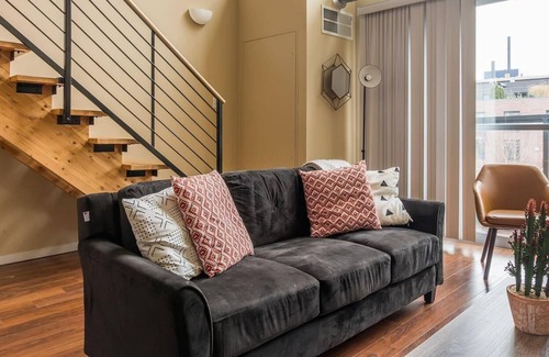 Mill District Apartment | Frontdesk | Convenient 1BR Apt in Downtown East