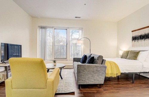 Cole-Noble District Apartment | Frontdesk | Studio Apt by Indiana War Memorial
