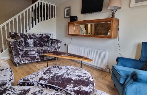 Loughinisland Cottage | Frontview Cottage - Sleeps 6