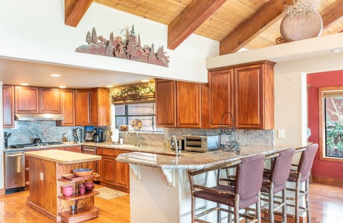 Incline Village Cabin | Frosted Shore by AvantStay | Luxury Lake Views