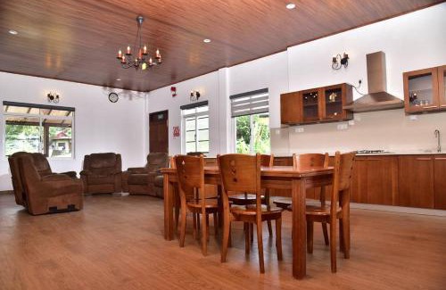 Hatton House | Fruit Hill Villa