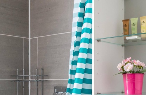 Munster House | Fulham Amazing 2-Bedroom House by Central London