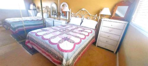 Carpinteria Apartment | Full 1 Bed Beach Condo #227