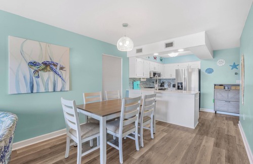 Gulf Shores House | Full Duplex - Prime Spot! Walk to Beach, Shops