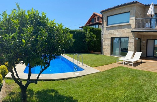 Sanxenxo House | Full house with pool 12 minutes walk from the center of Sanxenxo
