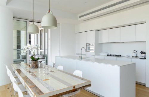 Tel Aviv Condo | Full Service Luxury Tower on Rothschild