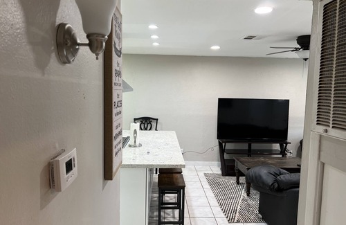 New Papago Parkway House | full size house with mini golf good for have a nice relax days