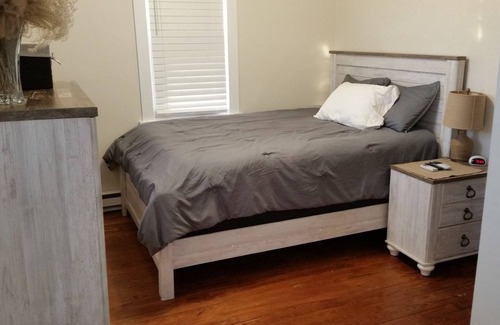 Ventnor City Apartment | Full Summer Rental. Super clean place near the beach and Atlantic City!