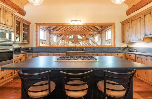 Carbondale House | Full Throttle Carbondale Ranch Deluxe Barn Apartment