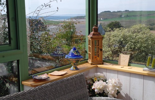Ploeven House | FULL VIEW OF THE BAY OF DOUARNENEZ, 1KM FROM THE BEACH, HAVEN OF PEACE, GARDEN