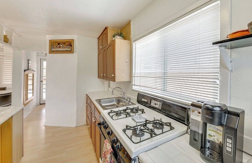 Fullerton Apartment | Fullerton Home Base: Easy Access to Dtwn + CSUF!