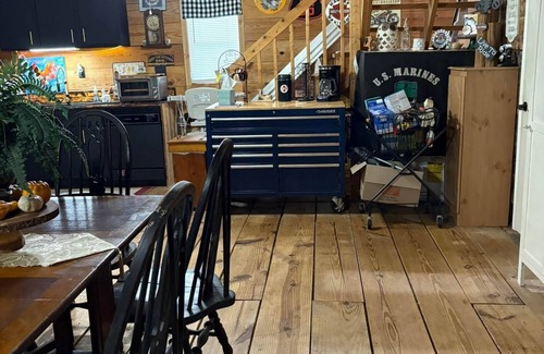 Monticello Cabin | Fully accessible cabin!