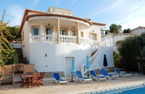 Orba Villa | Fully Air Conditioned Villa with Private Pool and Fabulous View over Orba Valley