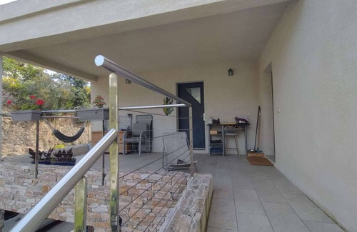 Eccica-Suarella Apartment | Fully-equipped studio - View of the Gulf of Ajaccio - 10 min from the beaches - Pleine Nature !