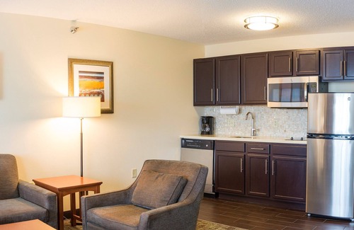 Fargo Condo | Fully Equipped Suite | Free Wi-Fi, Free Breakfast