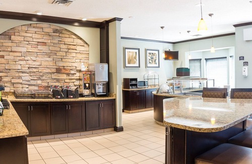 Fargo Condo | Fully Equipped Suite | Free Wi-Fi, Free Breakfast