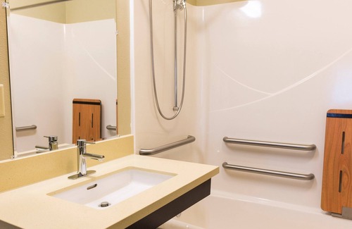 Fargo Condo | Fully Equipped Suite | Free Wi-Fi, Free Breakfast