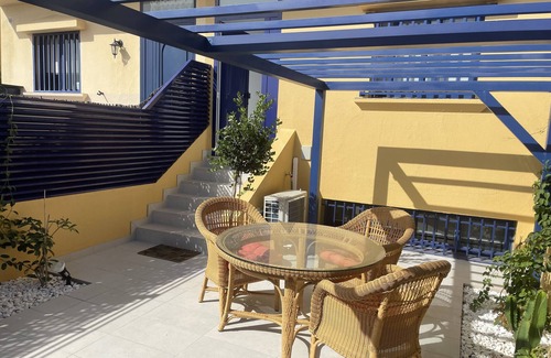 Costa Meloneras House | FULLY RENOVATED 4/6 SQ. FT. HOUSE WITH UNOBSTRUCTED SEA VIEW NEAR THE BEACH