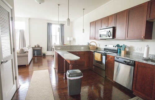 Winston - Salem Condo | Fully furnished 1 br condo at SOA 5 mins from Salem College and DTWS