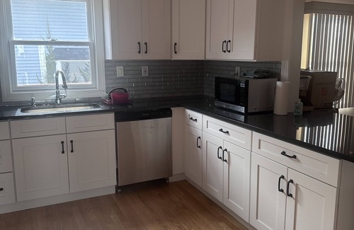 Hopelawn House | Fully Furnished 4 Bedroom in centrally located