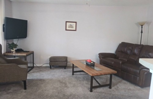 Gautier Condo | Fully Furnished Condo near Beach/Casinos Chevron, Ingalls, and Port