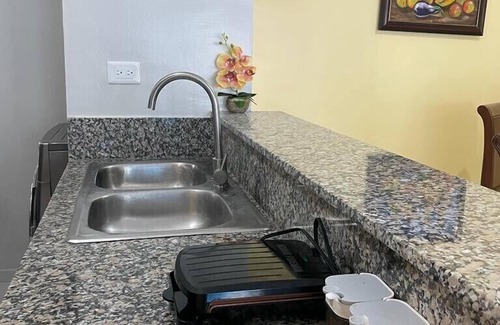 Villa Hermosa Condo | Fully furnished Cozy😌 & Lovely 3/2 condo w/Pool & Private Terrace