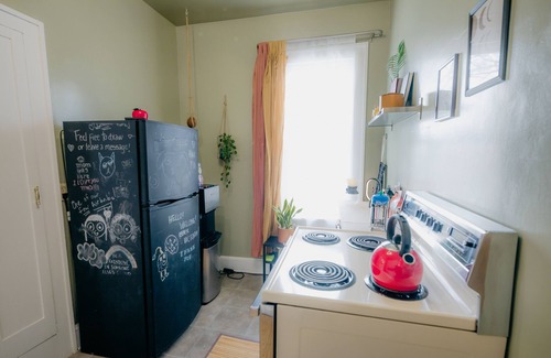 Minot Apartment | 🌞 Fully Furnished Kitchen + Laundry + Free Wi-Fi