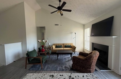 McDonough House | Fully Furnished McDonough Rental Perfect for Professionals and Families