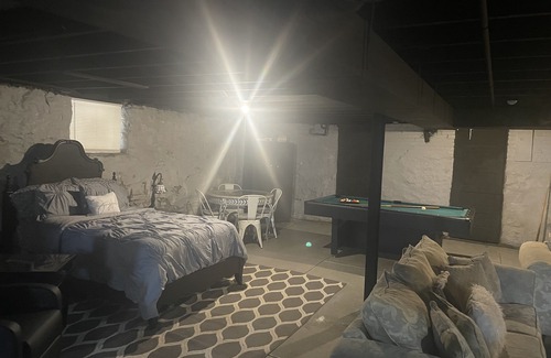 St. Louis House | Fully furnished modern home, all access.