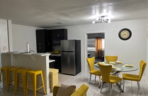 Oak Ridge House | Fully Furnished Orlando Family Vacation 3Br/2bath