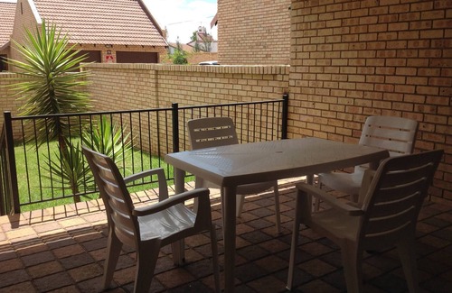 Bloemfontein House | Fully Furnished Rentals Bloemfontein