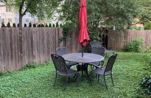 Western Springs House | Fully furnished long term rental home Western Springs