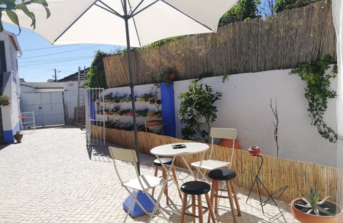 Batalha Apartment | Fully independent studio ready for 4 people