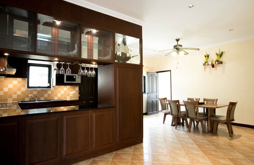 Nong Prue Villa | Fully large Private Pool Villa Pattaya
