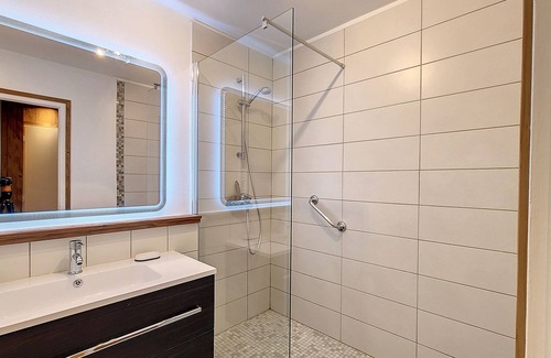 Megeve Apartment | Fully refurbish apartment of 39 m²Layout:- A showerroom- Separated toilets- One bedromm with double