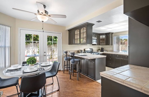 Bermuda Dunes House | Fully Remodeled, Clean and Cozy, with FREE POOL/SPA HEATING.nnnn