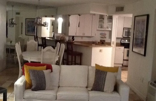 O'byrne Condo | Fully Renovated 2 Bedroom, 2 Bathroom Direct Oceanfront Unit