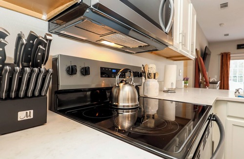 Oxford Condo | Fully Renovated 2BR Condo walking distance to Ole Miss Campus!
