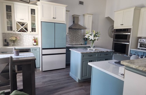 Fellowship House | Fully renovated, 4-bedroom 3.5 bath - 3 minutes to WEC in peaceful neighborhood