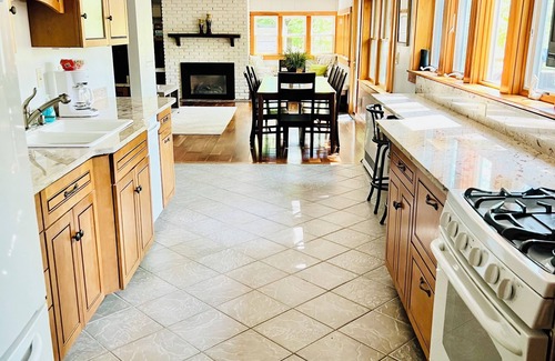 Ogunquit House | Fully Renovated Beautiful House Located Minutes From Downtown Ogunquit.
