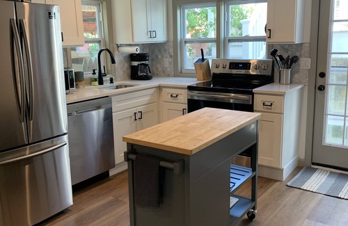 Manasquan House | Fully Renovated Family Friendly House - steps to the beach!