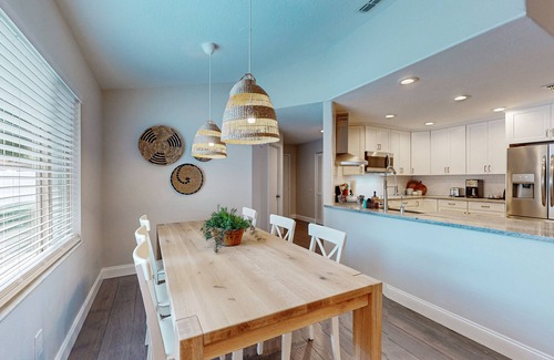 Sun Bay South House | Fully renovated, family friendly with covered patio, hot tub, central location