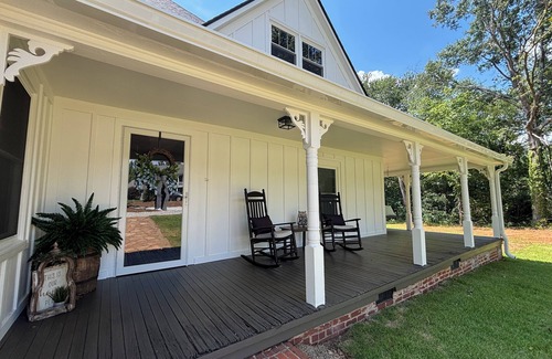 Anderson House | Fully Renovated Farm Home near Clemson and Anderson.