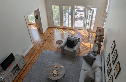 Town of Clermont House | Fully Renovated Home with 12 acres and heated saltwater pool