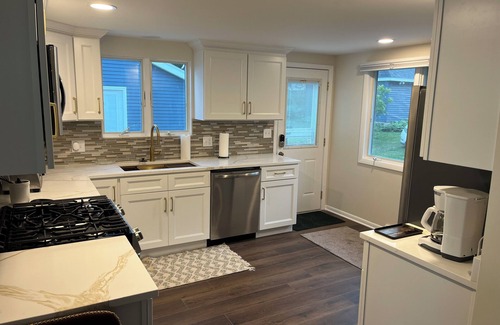 Delavan Lake House | Fully renovated lake front homenon Delavan’s North Shore