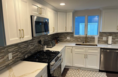 Delavan Lake House | Fully renovated lake front homenon Delavan’s North Shore