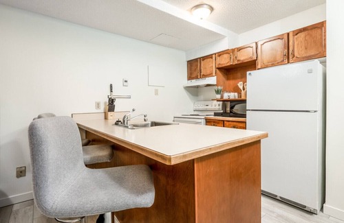 East Kootenay Condo | Fully RENOVATED Studio | Ski In/Ski Out: Closest Condo to Lift | Pool & Hot Tubs