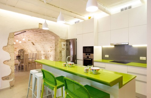 Old Town Rethymnon Villa | Fully Renovated, Walking distance to Everything, w/Heated Pool & BBQ!