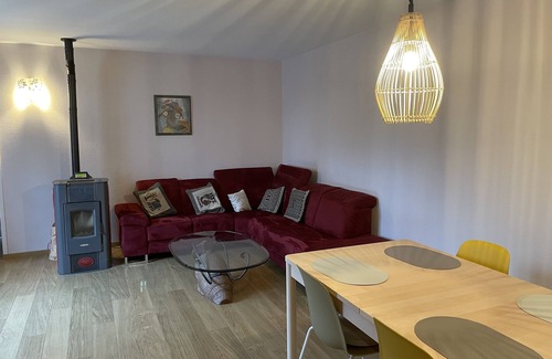 Porcheville House | Fully self-contained garden apartment