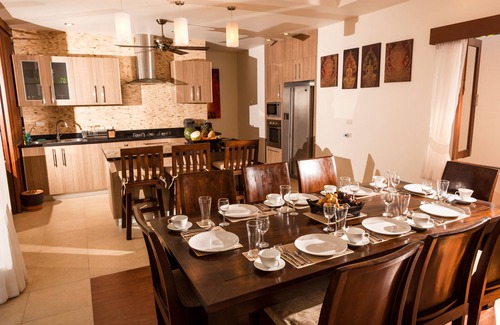 Hua Thanon Villa | Fully-staffed Private Pool Villa (3bdr)